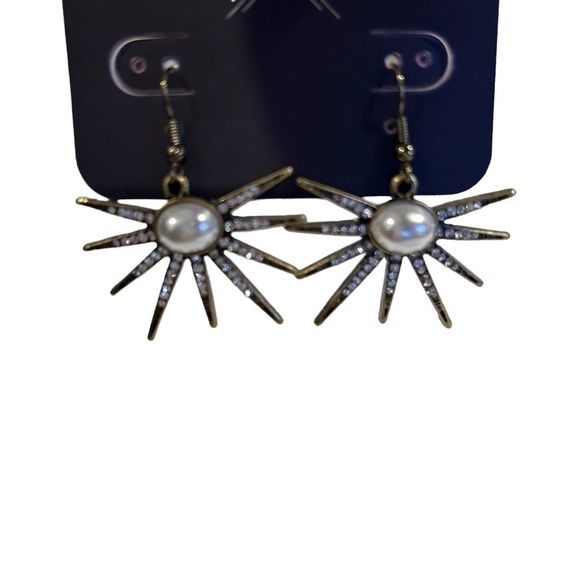 District LA Starburst Dangle Earrings w/ Rhinestone accents & Faux Pearl Center - Picture 7 of 13